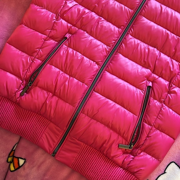 DKNY puffer jacket 💕 - Picture 3 of 7